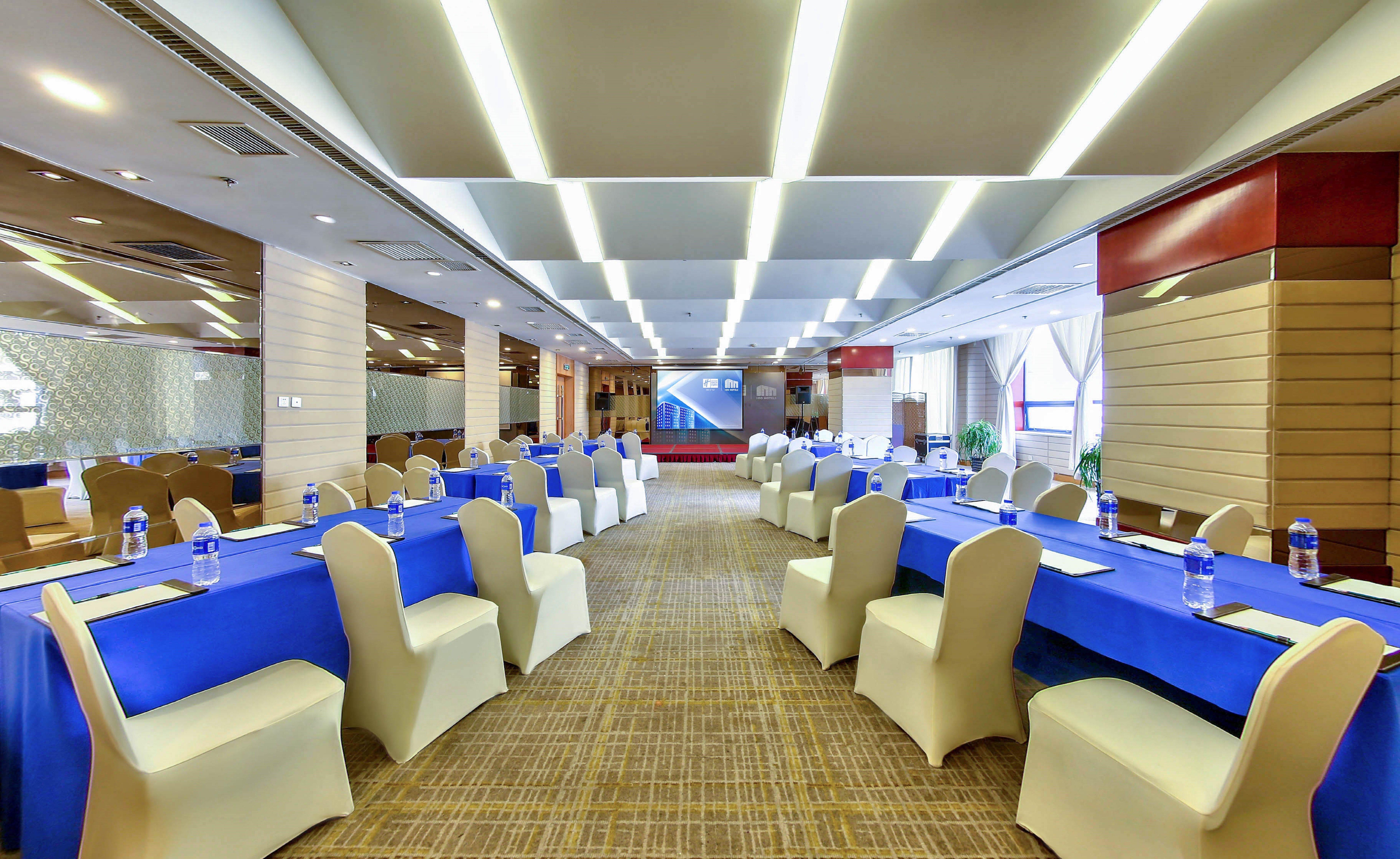 Holiday Inn Express City Centre Dalian, An Ihg Hotel מראה חיצוני תמונה